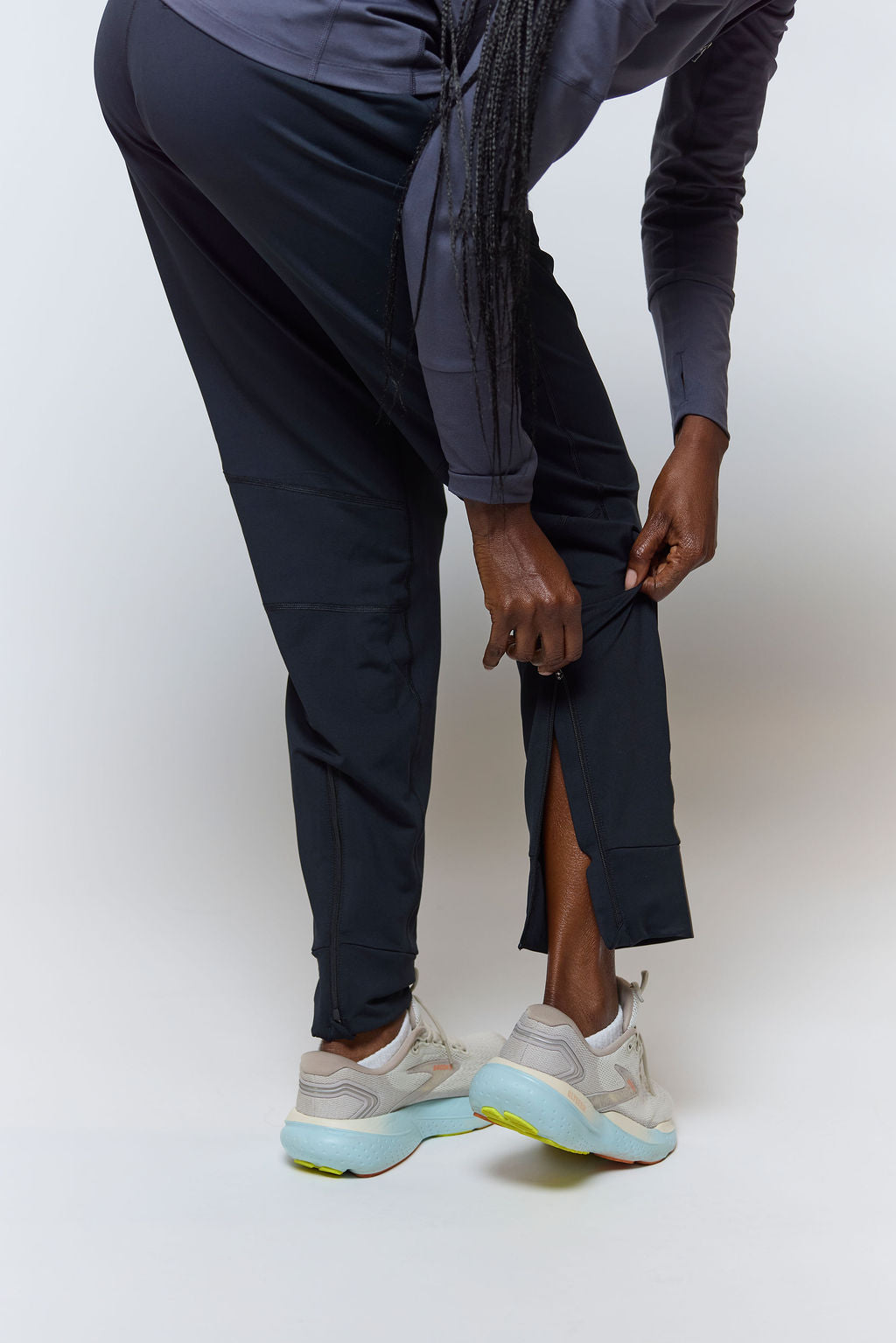 Valia Women's Jogger Pants - Black