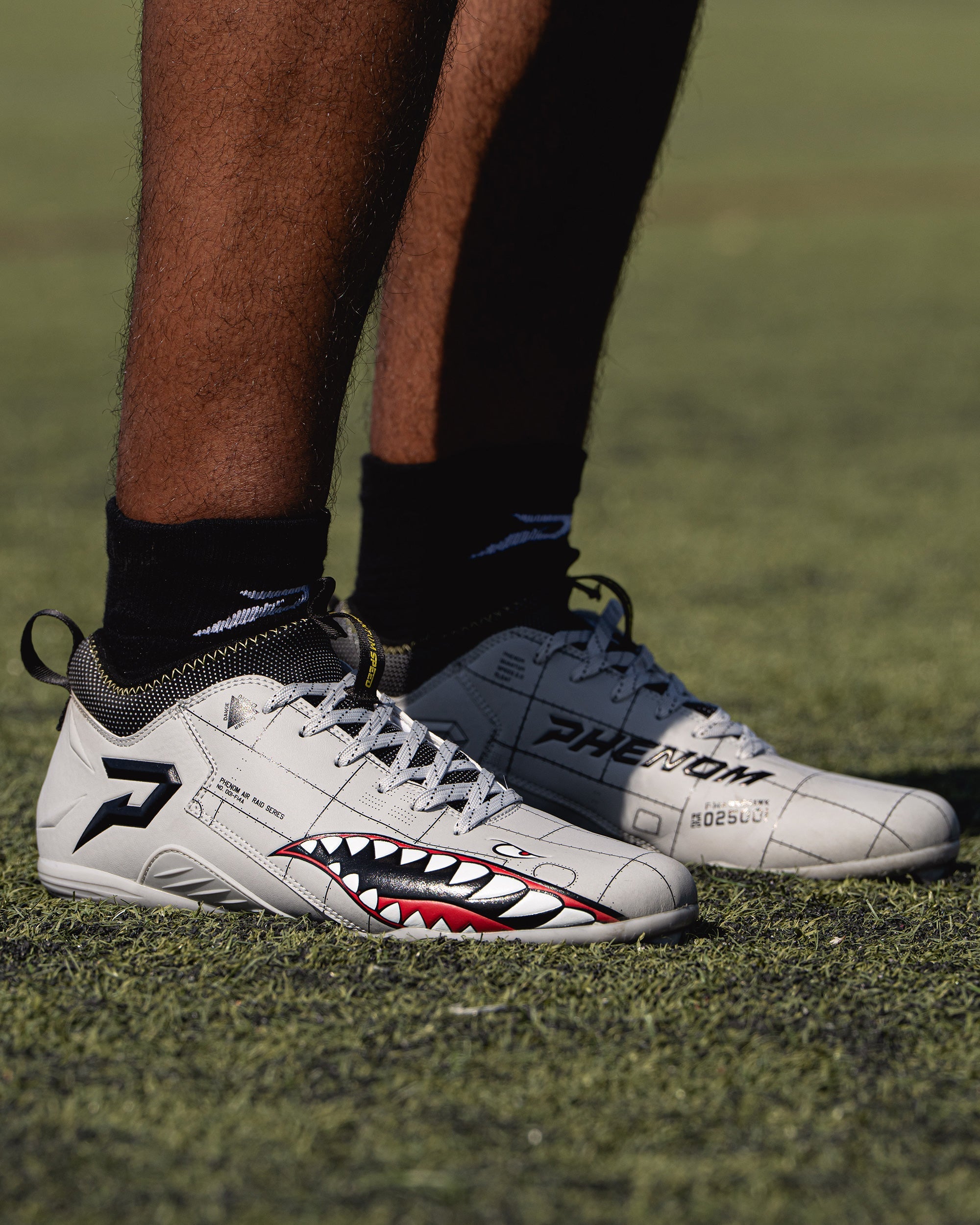 Phenom Elite Warhawk Quantum Speed 2.0 Cleats