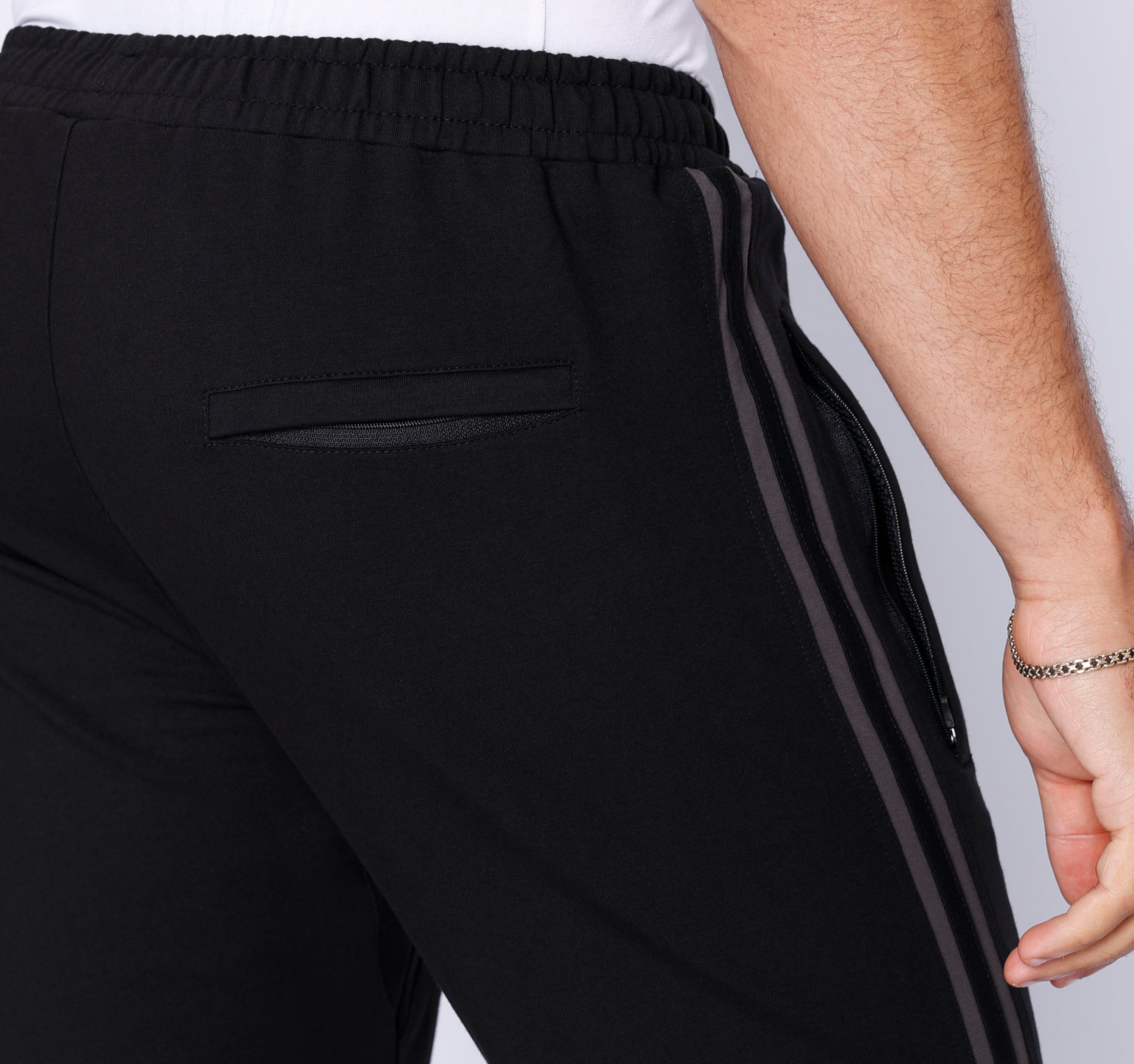Men's Ultimate Flex Straight-Leg Sweatpants