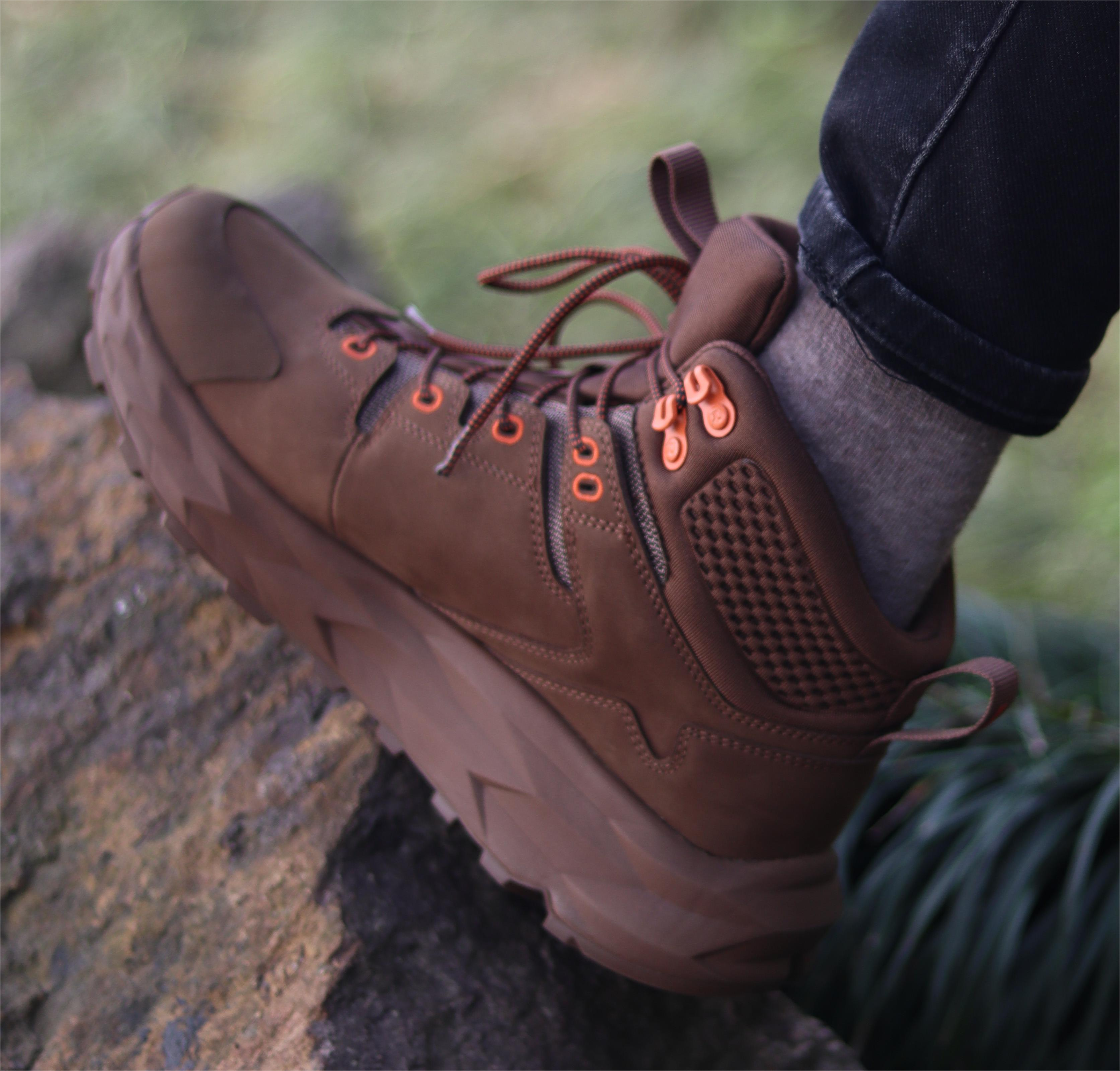 ROCKROOSTER Farmington 6-Inch Waterproof Boots, Brown